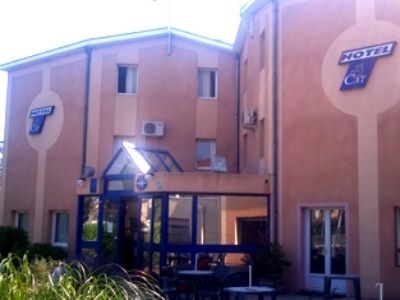 Cat'Hotel Bourg-de-Péage Kültér fotó
